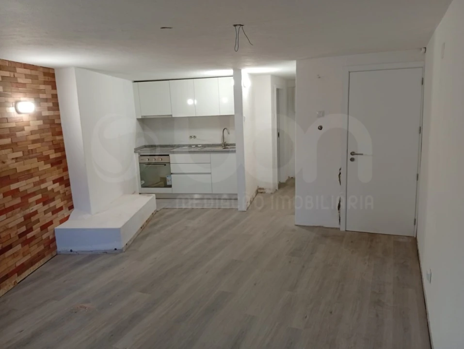 Armazém para Venda em Paranhos Foto 3