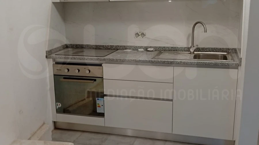 Armazém para Venda em Paranhos