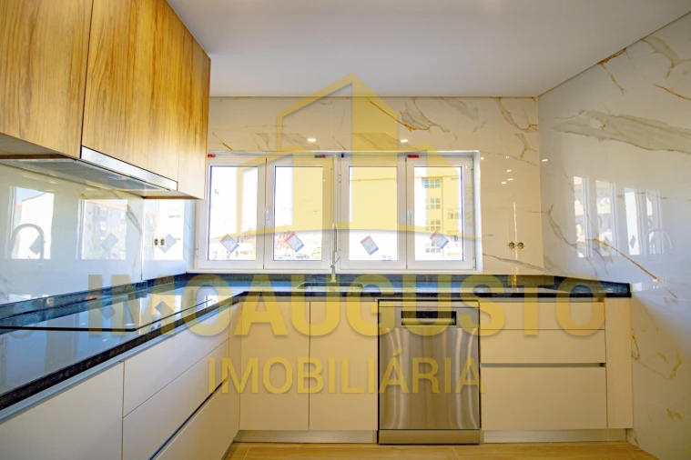 Apartamento T3 para Venda em Guarda Foto 5