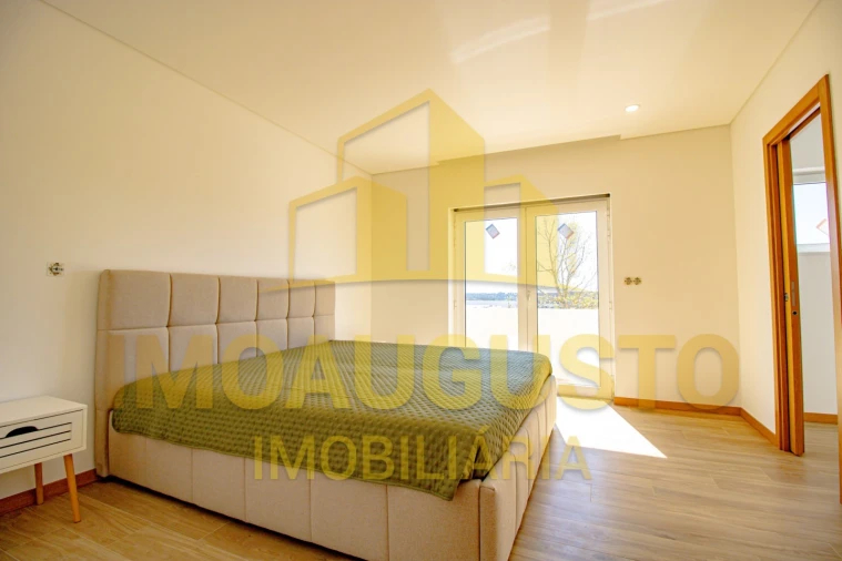 Apartamento T3 para Venda em Guarda Foto 11