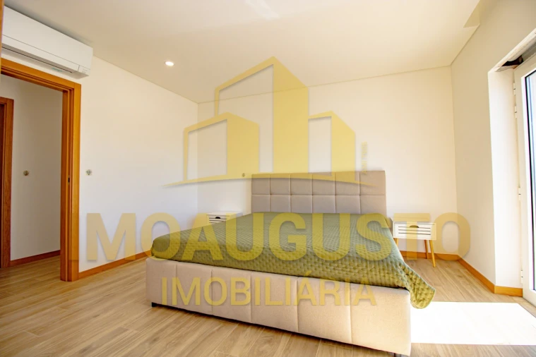 Apartamento T3 para Venda em Guarda Foto 12