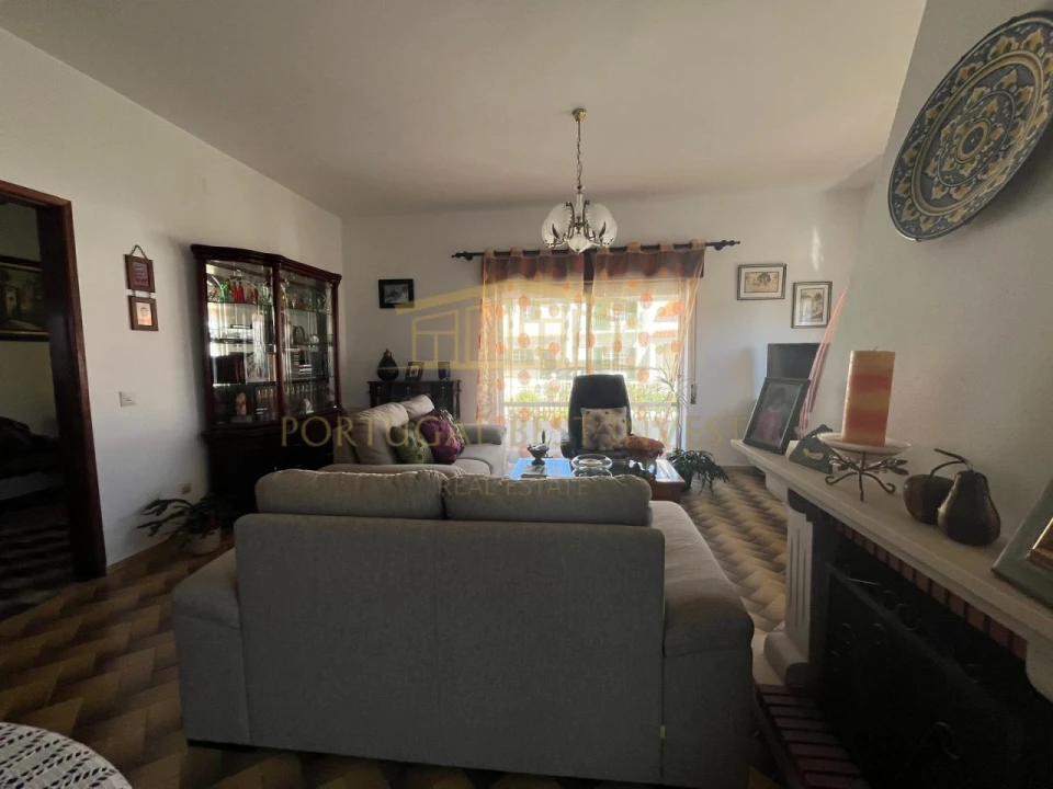 Moradia T4 para Venda em Rogil Foto 12