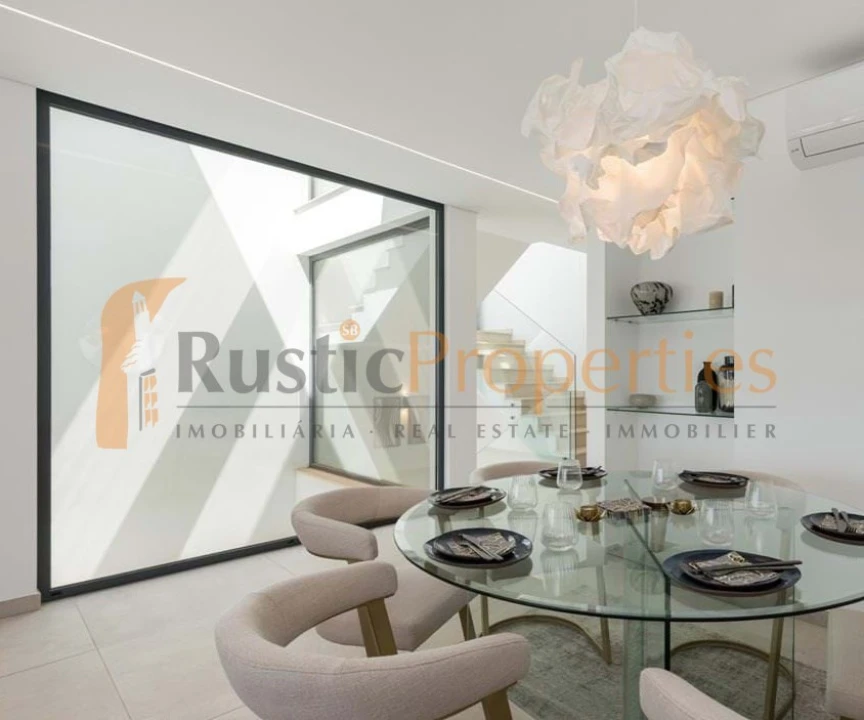 Moradia T3 para Venda em Almancil Foto 8