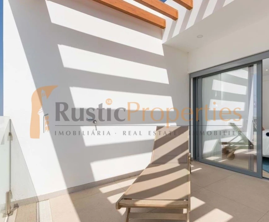 Moradia T3 para Venda em Almancil Foto 16