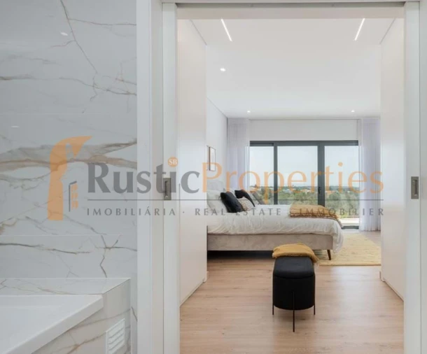 Moradia T3 para Venda em Almancil Foto 13