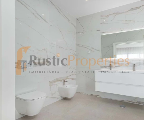 Moradia T3 para Venda em Almancil Foto 14