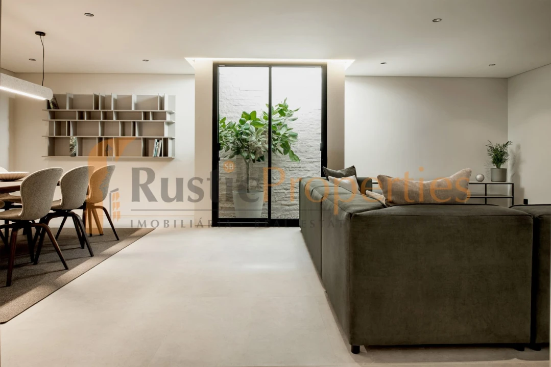 Moradia T4 para Venda em Almancil Foto 6