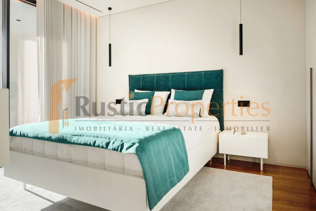 Moradia T4 para Venda em Almancil Foto 9