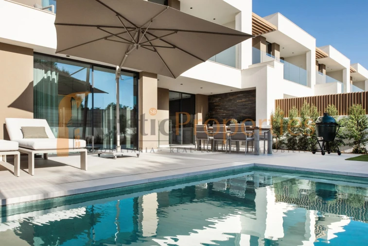 Moradia T4 para Venda em Almancil Foto 2