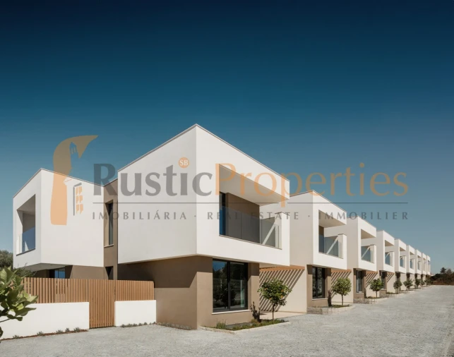 Moradia T4 para Venda em Almancil Foto 17