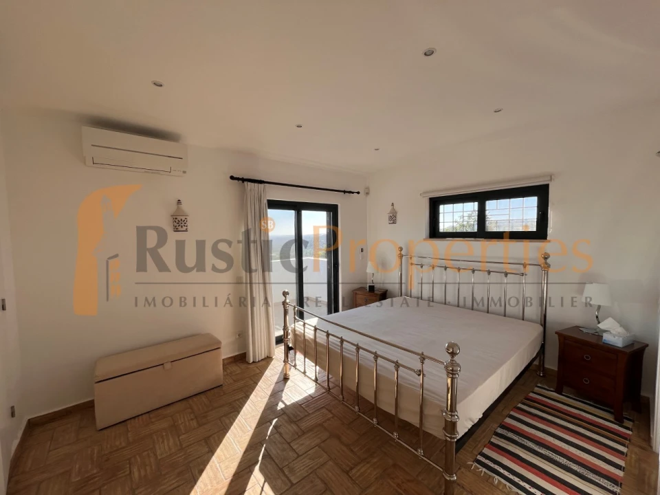 Moradia T3 para Venda em Loule (São Sebastião) Foto 11