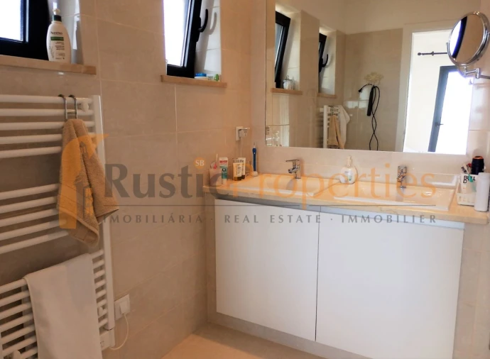 Moradia T3 para Venda em Loule (São Sebastião) Foto 12