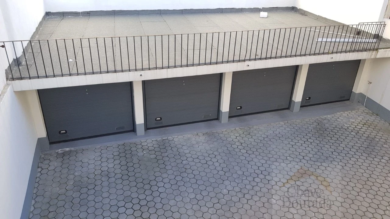 Apartamento T1 para Arrendamento em Sé Nova, Santa Cruz, Almedina e São Bartolomeu Foto 16