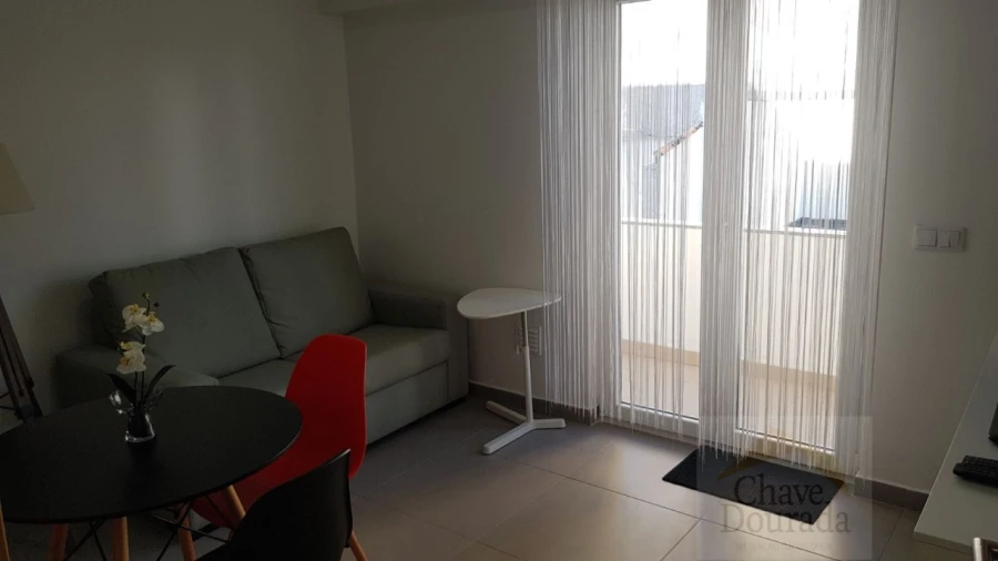 Apartamento T1 para Arrendamento em Sé Nova, Santa Cruz, Almedina e São Bartolomeu Foto 2