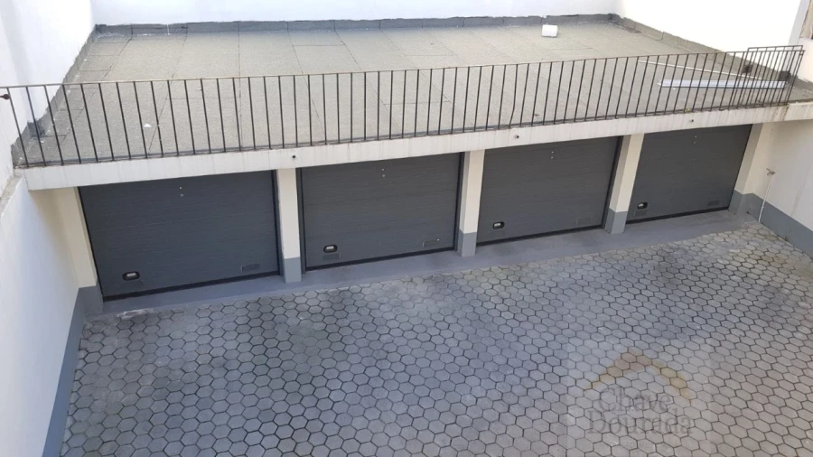 Apartamento T1 para Arrendamento em Sé Nova, Santa Cruz, Almedina e São Bartolomeu Foto 16