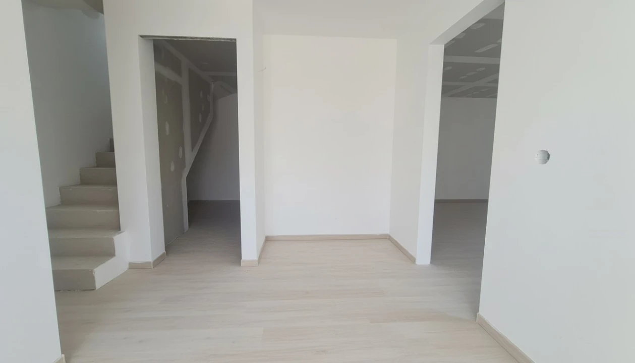 Moradia T3 para Venda em São Domingos de Rana Foto 27