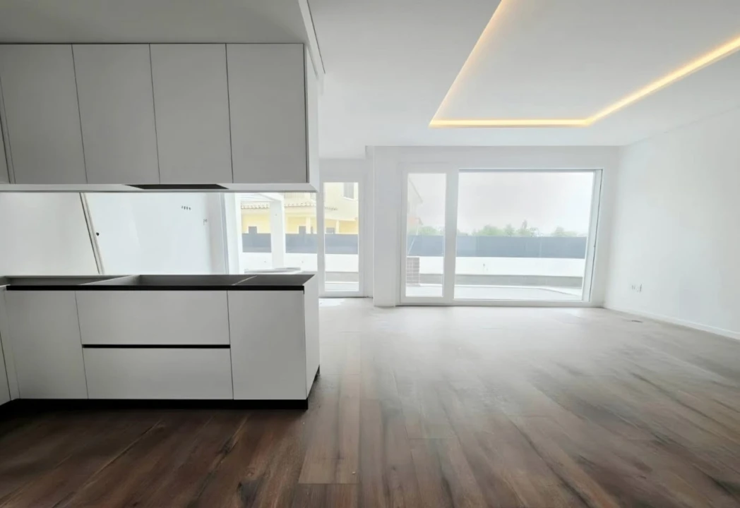 Moradia T2 para Venda em São Domingos de Rana Foto 8