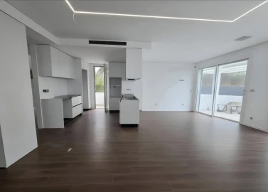 Moradia T2 para Venda em São Domingos de Rana