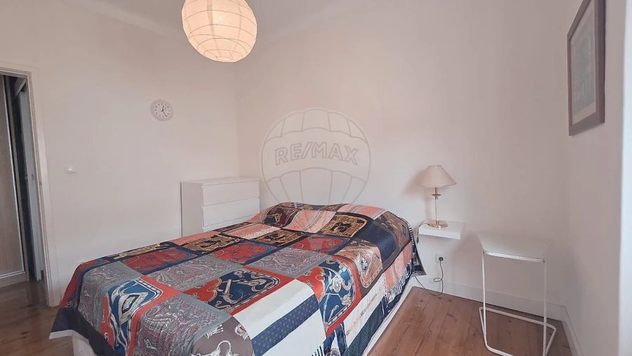 Apartamento T1 para Arrendamento em Alvalade Foto 19