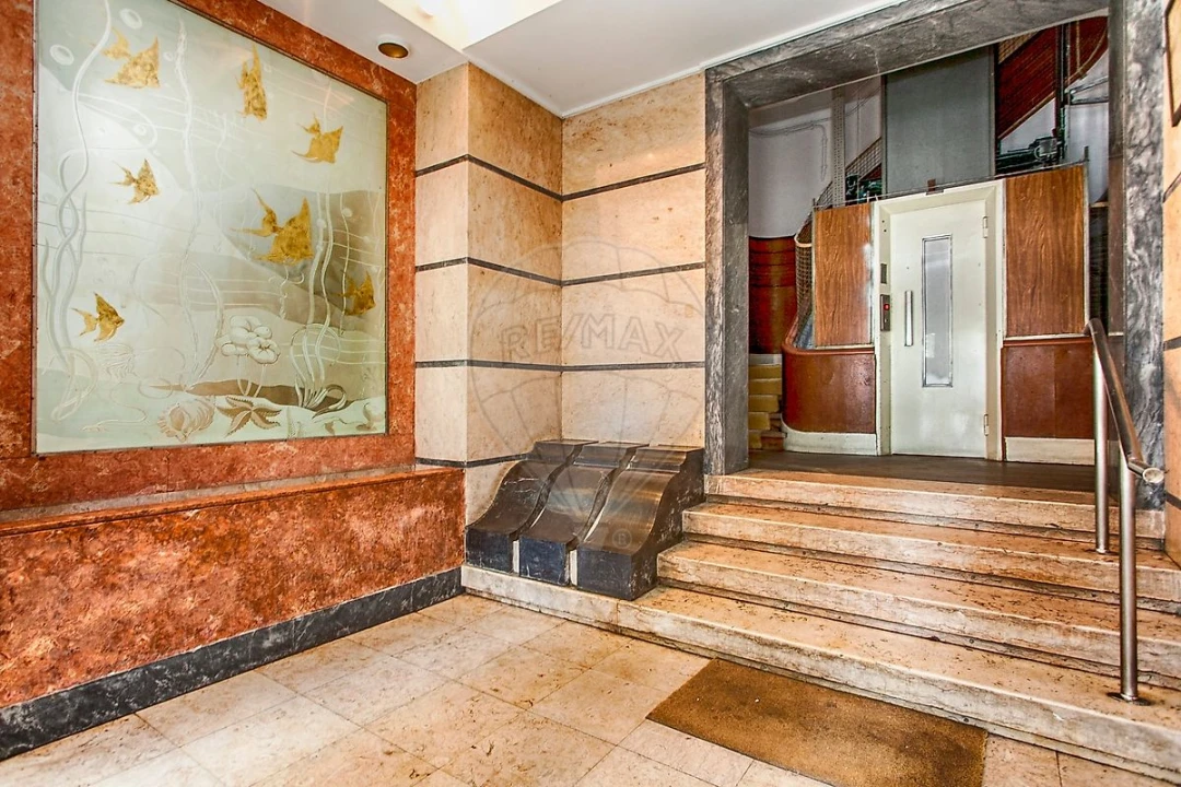 Apartamento T1 para Arrendamento em Avenidas Novas Foto 6