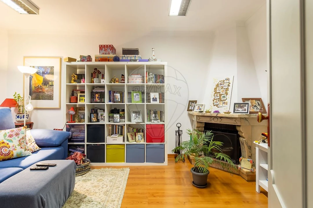 Apartamento T3 para Venda em Agualva e Mira-Sintra Foto 5