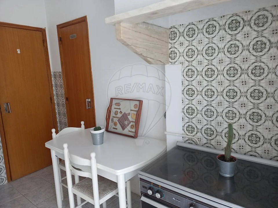Apartamento T3 para Arrendamento em Rio de Mouro Foto 8