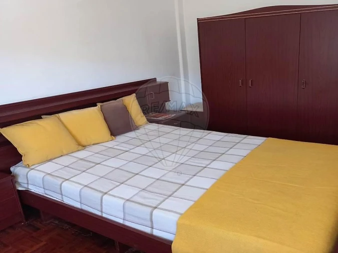 Apartamento T3 para Arrendamento em Rio de Mouro Foto 14