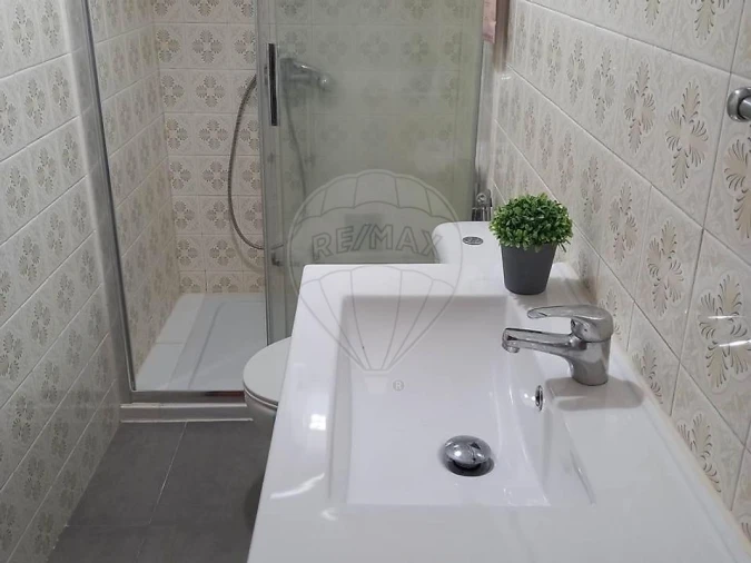 Apartamento T3 para Arrendamento em Rio de Mouro Foto 25