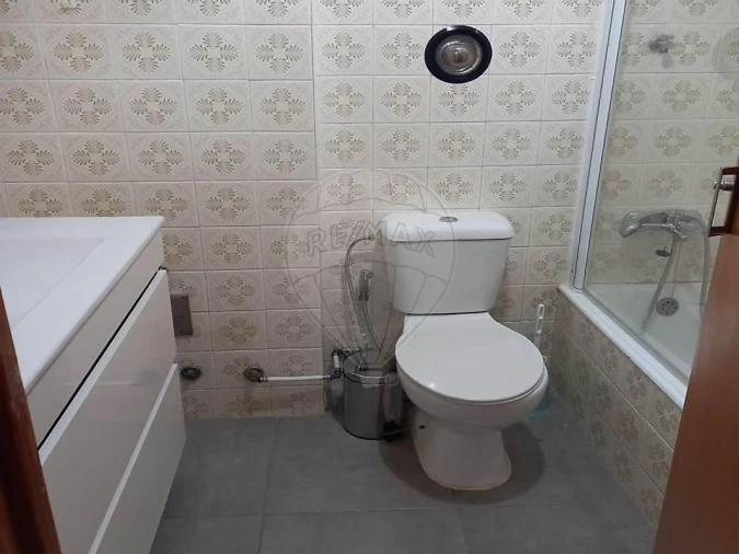 Apartamento T3 para Arrendamento em Rio de Mouro Foto 24