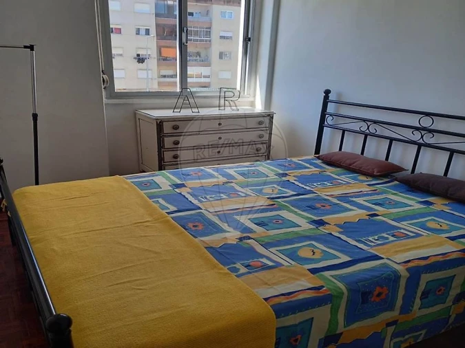 Apartamento T3 para Arrendamento em Rio de Mouro Foto 21