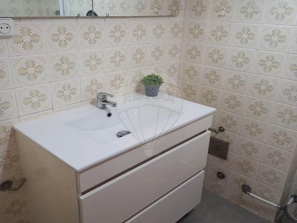 Apartamento T3 para Arrendamento em Rio de Mouro Foto 28