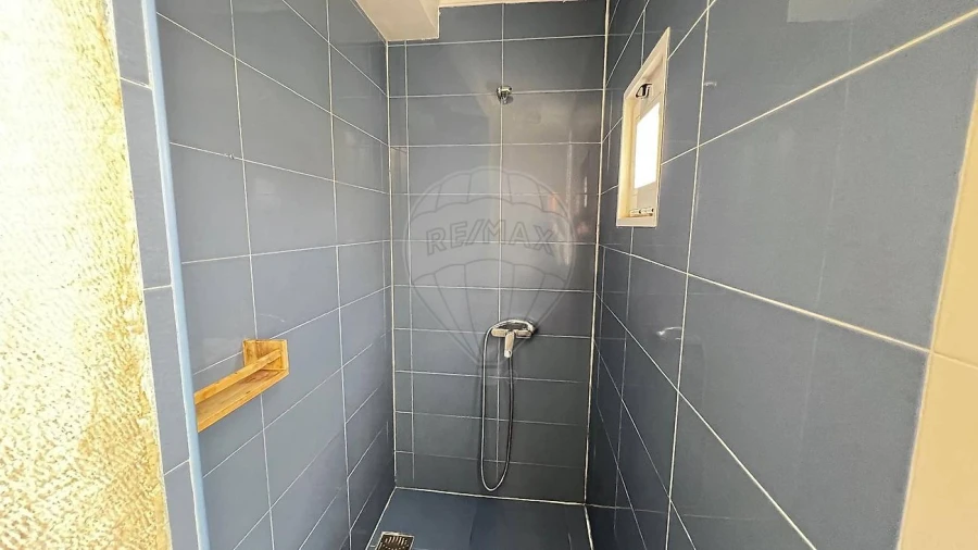 Apartamento T2 para Arrendamento em Misericórdia Foto 1