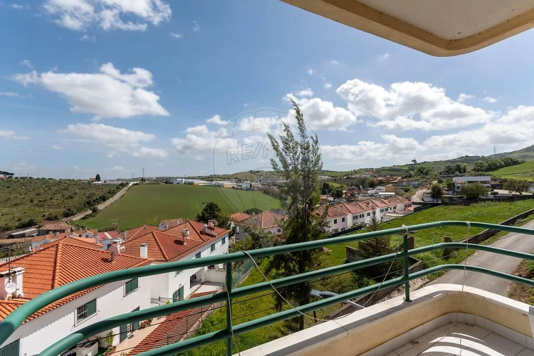 Apartamento T3 para Arrendamento em Arruda dos Vinhos Foto 16