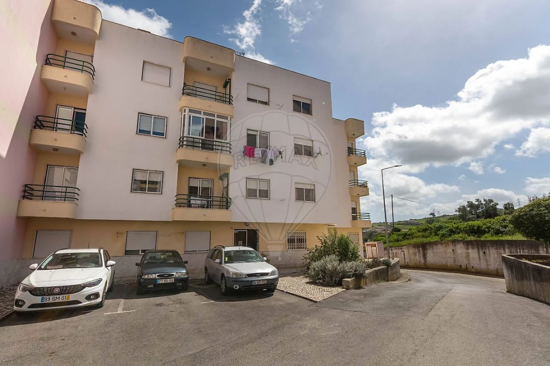 Apartamento T3 para Arrendamento em Arruda dos Vinhos Foto 4