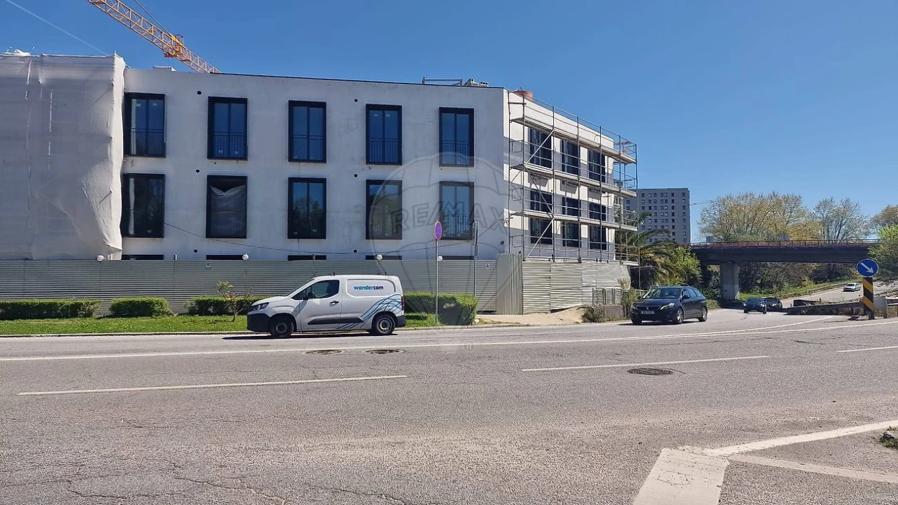 Apartamento T1 para Venda em Paranhos Foto 3