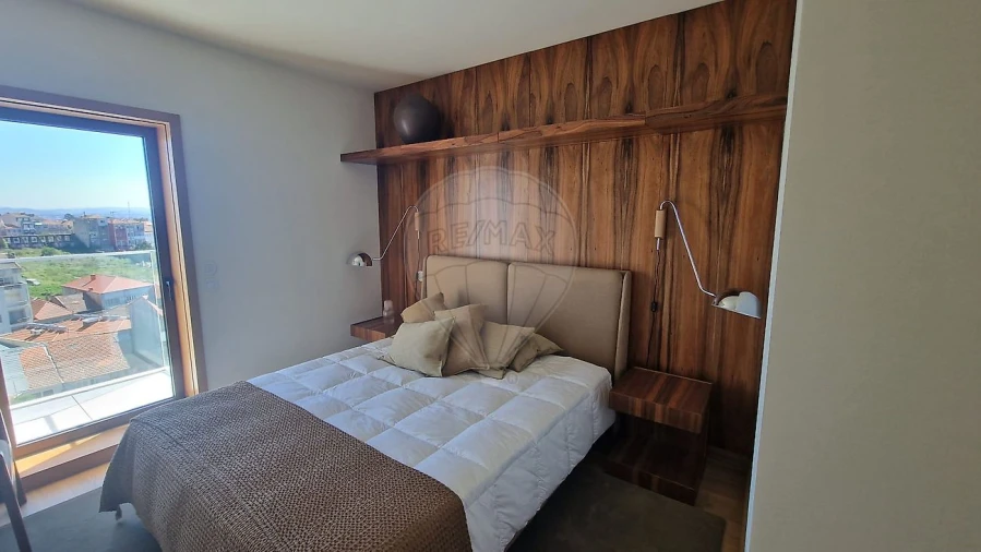 Apartamento T1 para Venda em Paranhos Foto 4