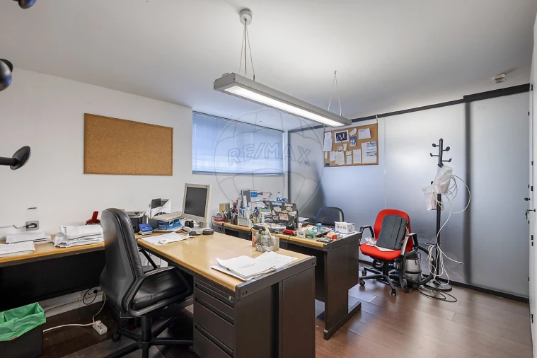 Prédio para Venda em Bonfim Foto 24