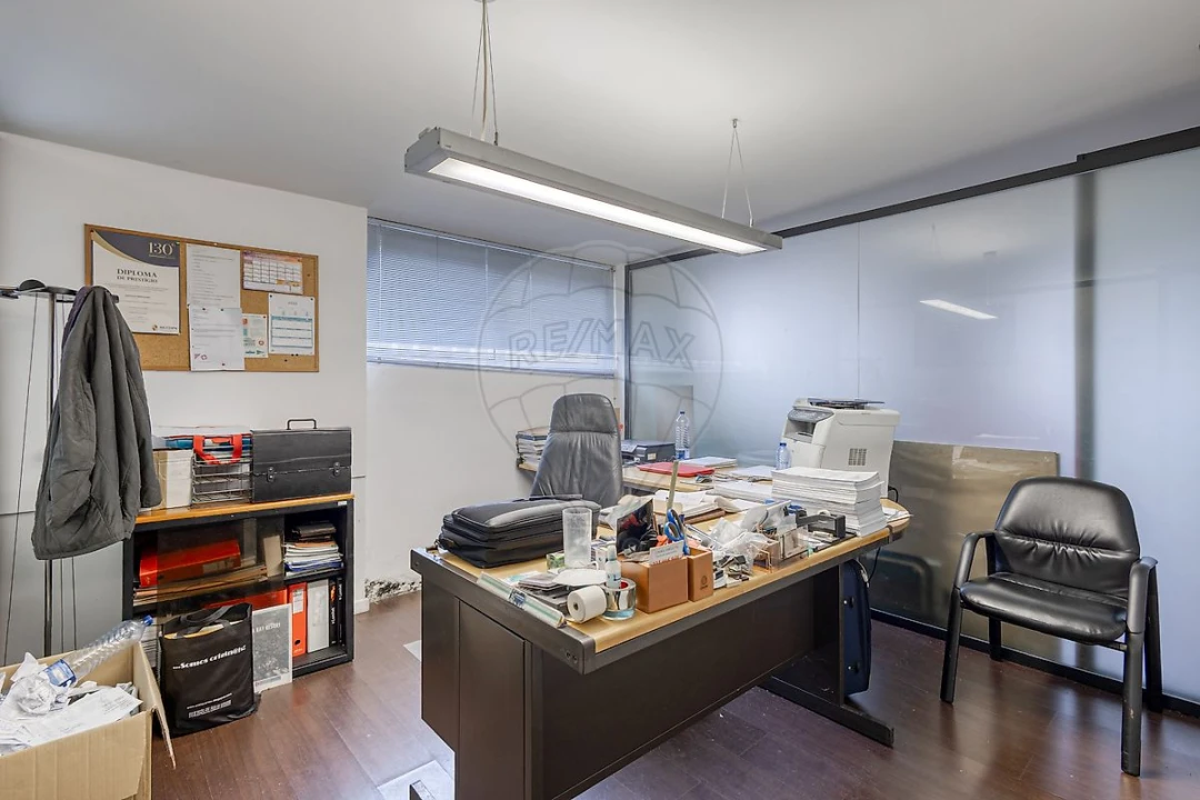 Prédio para Venda em Bonfim Foto 26