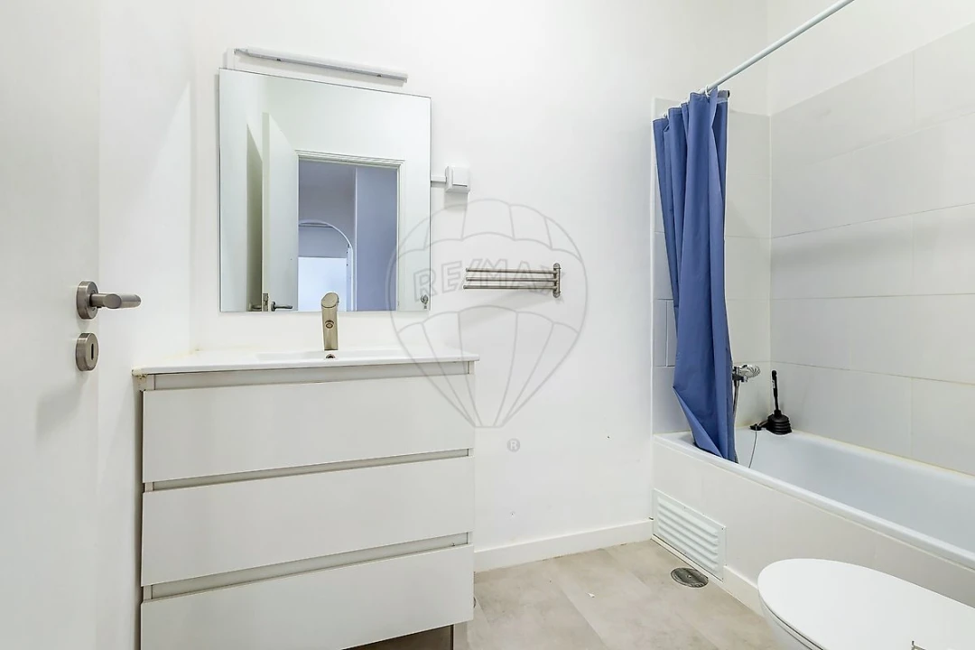 Apartamento T2 para Venda em Póvoa de Santa Iria e Forte da Casa Foto 17