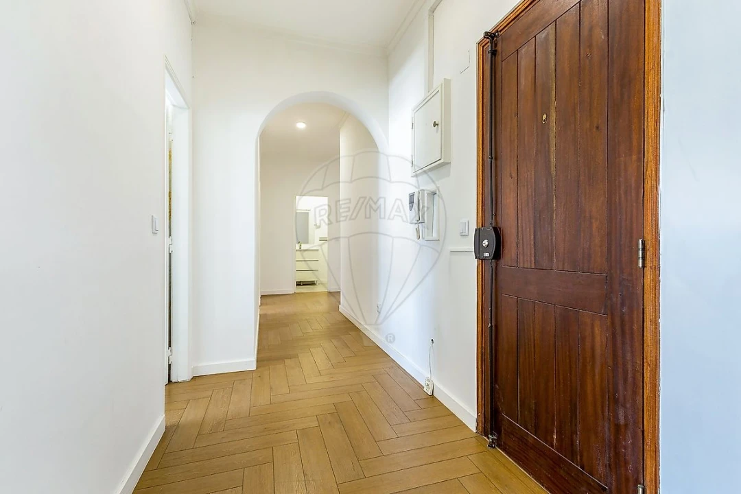 Apartamento T2 para Venda em Póvoa de Santa Iria e Forte da Casa Foto 2