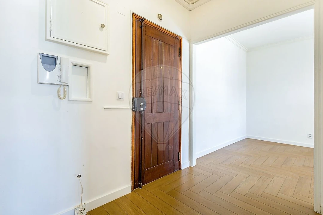 Apartamento T2 para Venda em Póvoa de Santa Iria e Forte da Casa Foto 1