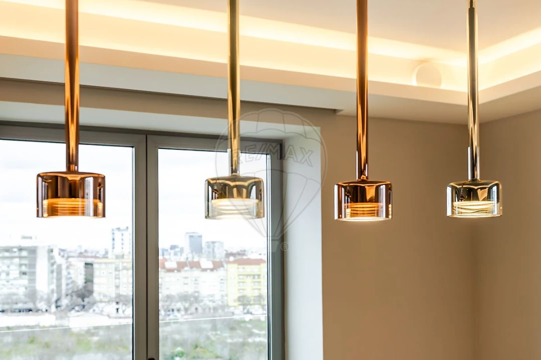 Apartamento T3 para Venda em Campolide Foto 5