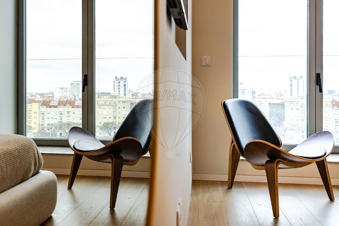 Apartamento T3 para Venda em Campolide Foto 26