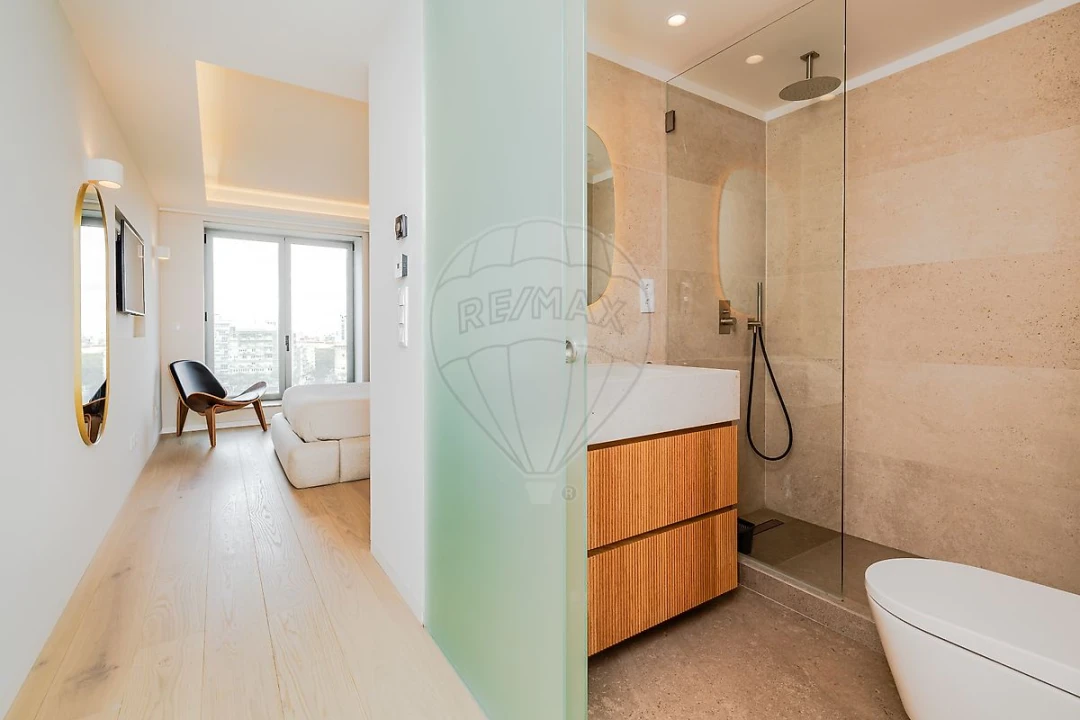 Apartamento T3 para Venda em Campolide Foto 43