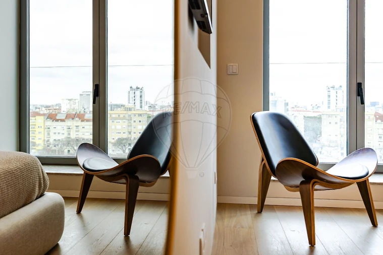 Apartamento T3 para Venda em Campolide Foto 26