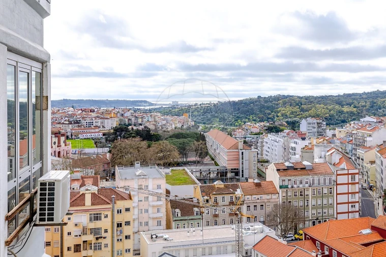 Apartamento T3 para Venda em Campolide Foto 46