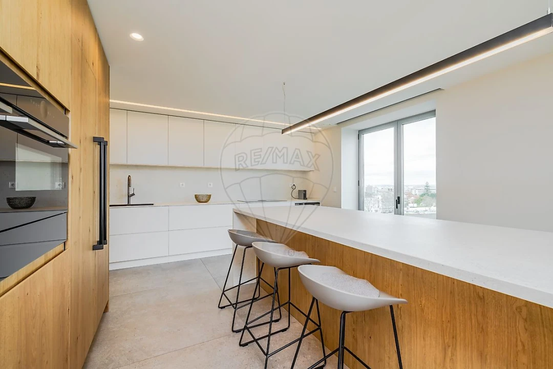 Apartamento T3 para Venda em Campolide Foto 23