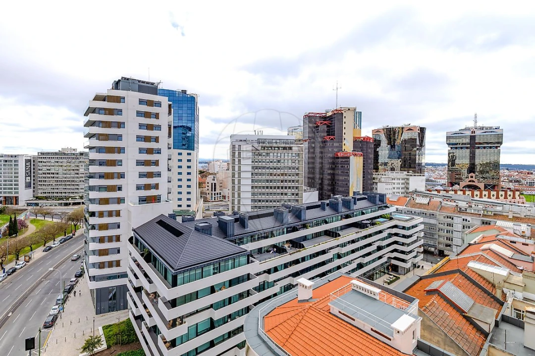 Apartamento T3 para Venda em Campolide Foto 11