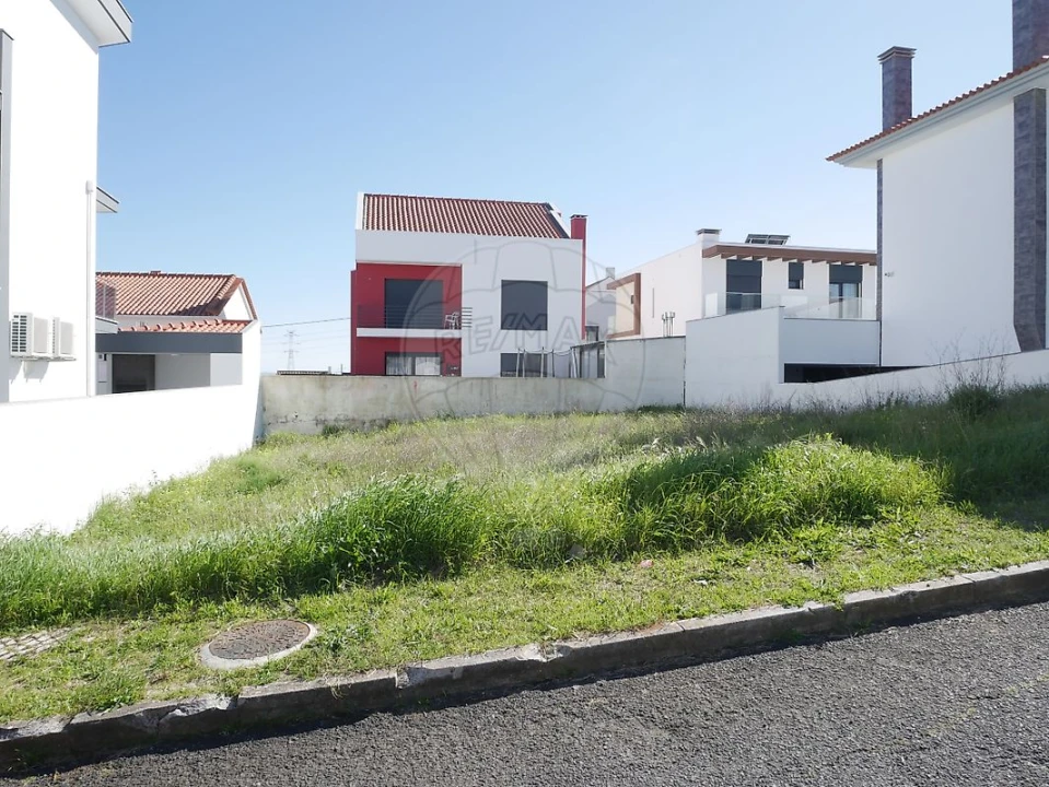 Terreno para Venda em Póvoa de Santa Iria e Forte da Casa Foto 2