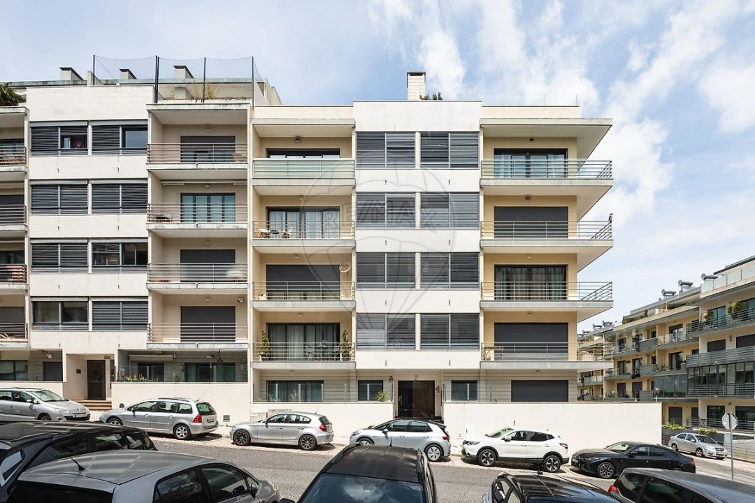 Apartamento T3 para Venda em Cascais e Estoril Foto 2